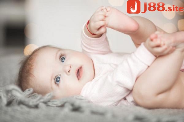 Nằm mơ thấy trẻ sơ sinh đánh số mấy trúng? Ý nghĩa giấc mơ? 2 Nằm mơ thấy trẻ sơ sinh đánh số gì trúng lớn?